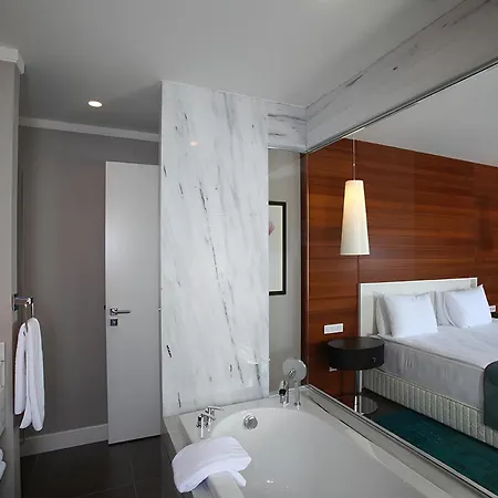 Sundance 4* טורגוטריס