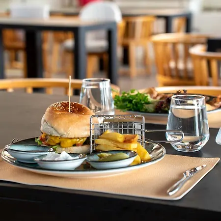 Ξενοδοχείο Sundance 4*