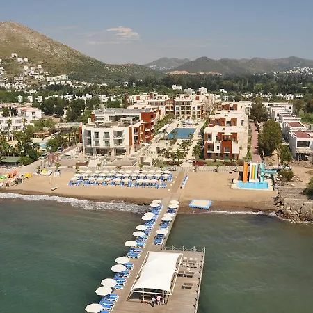 Sundance Hotel 4*